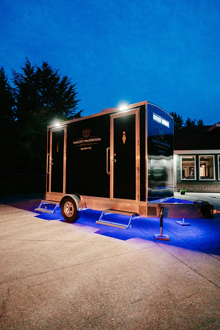 Luxury restroom trailer for weddings